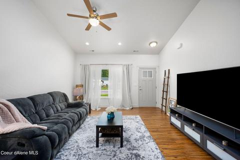 509 E Walnut Ave, Osburn, ID 83849 photo 6