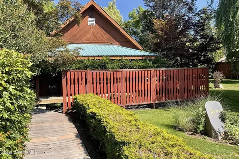 221 S Second Ave, Sandpoint, ID 83864 photo 1