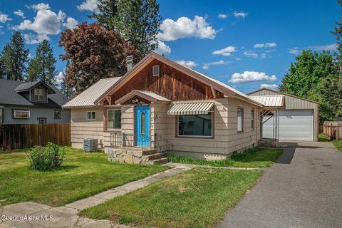 343 E Jackson Ave, Priest River, ID 83856