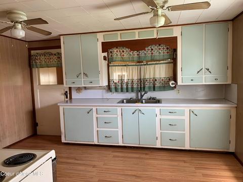 509 Oregon, Pinehurst, ID 83850 photo 4