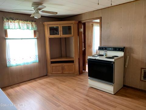 509 Oregon, Pinehurst, ID 83850 photo 5