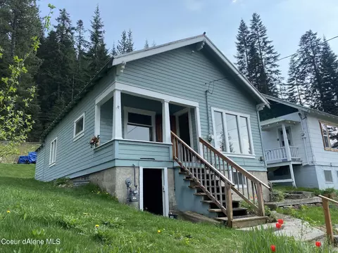 210 Huntington St, Mullan, ID 83846