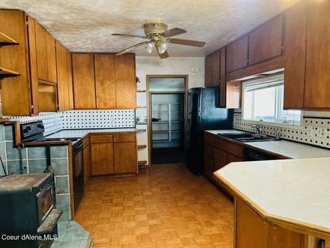 553 C St, Plummer, ID 83851 photo 5