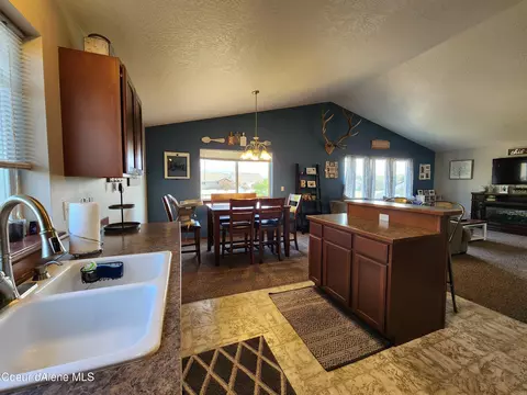 2560 N Sparrow Loop, Post Falls, ID 83854 photo 8