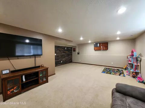 2560 N Sparrow Loop, Post Falls, ID 83854 photo 23