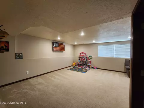 2560 N Sparrow Loop, Post Falls, ID 83854 photo 28