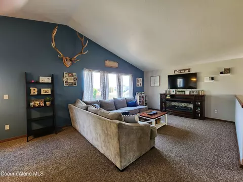 2560 N Sparrow Loop, Post Falls, ID 83854 photo 4