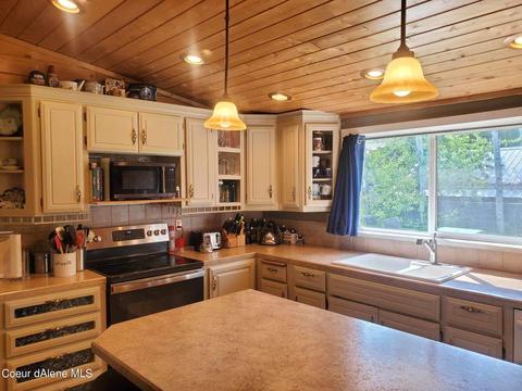 610 Fourth St, Pinehurst, ID 83850 photo 17