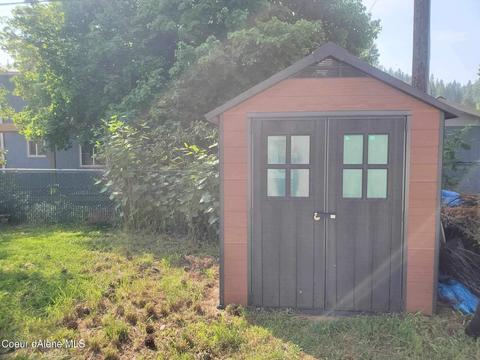 610 Fourth St, Pinehurst, ID 83850 photo 9