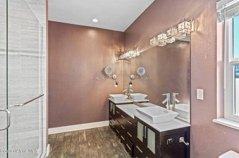 501 E Walnut Ave, Osburn, ID 83849 photo 15