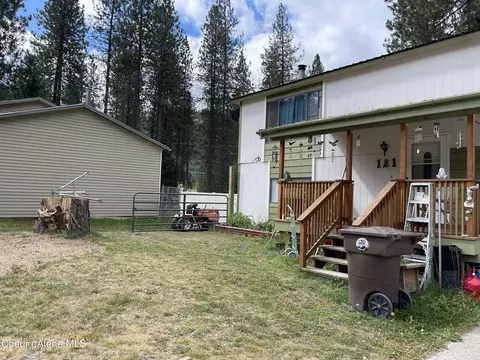 121 Woodland Dr, Wallace, ID 83873