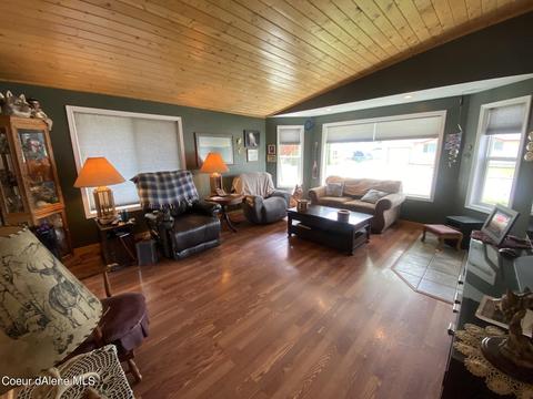 317 Emerald Dr, Kellogg, ID 83837 photo 8