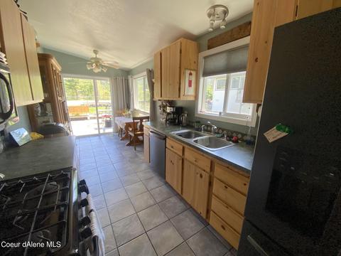317 Emerald Dr, Kellogg, ID 83837 photo 10