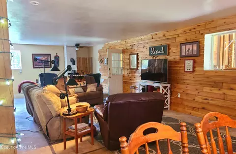 557 Estates Loop, Priest River, ID 83856 photo 11