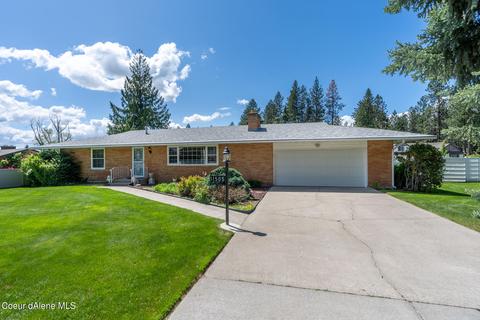 11505 N Maple St, Hayden, ID 83835