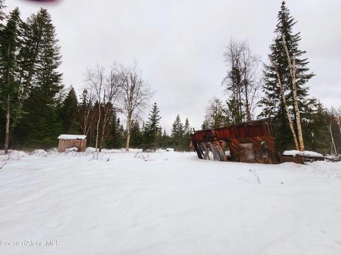 21 Pot Hole Rd, Naples, ID 83847 photo 3