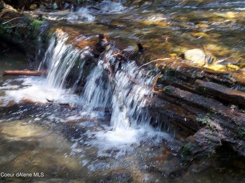 Nka Trapper Creek W Rd, Sandpoint, ID 83864