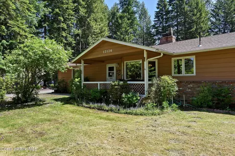12126 N Friar Dr, Hayden, ID 83835