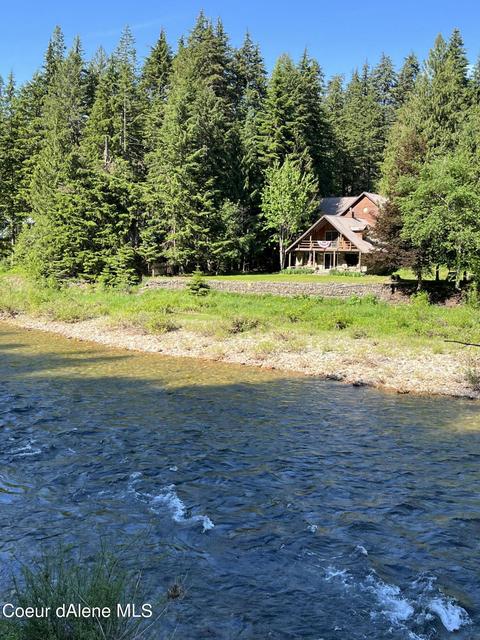 10 N Miller, Wallace, ID 83873