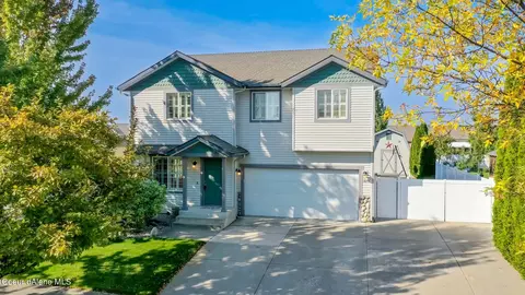 3678 E White Sands Ln, Post Falls, ID 83854