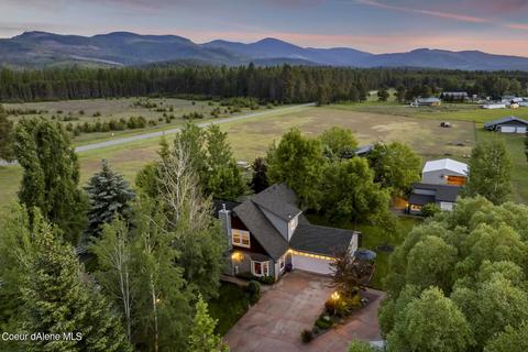 56 Meadowland Dr, Blanchard, ID 83804