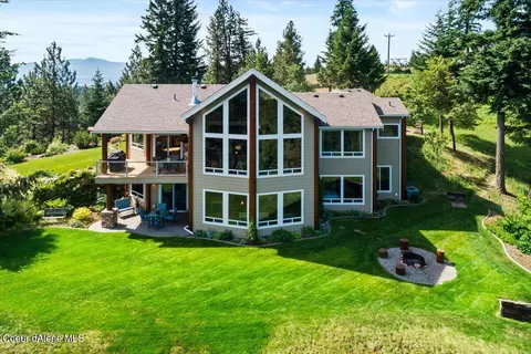 10211 N Genevieve Ln, Newman Lake, WA 99025