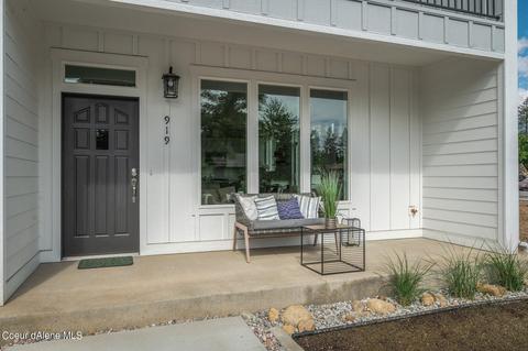 919 N Frederick St, Post Falls, ID 83854