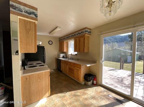 317 Cameron Dr, Osburn, ID 83849 photo 5
