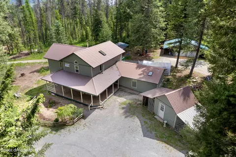 322 Merry Ln, Oldtown, ID 83822