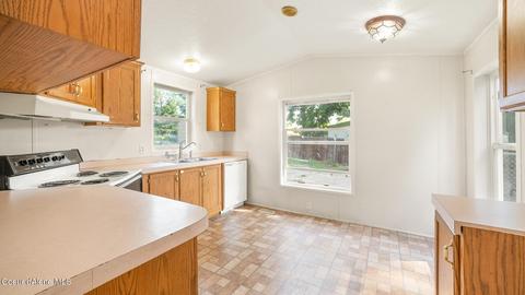 4777 E St Anthony Ln, Post Falls, ID 83854 photo 9