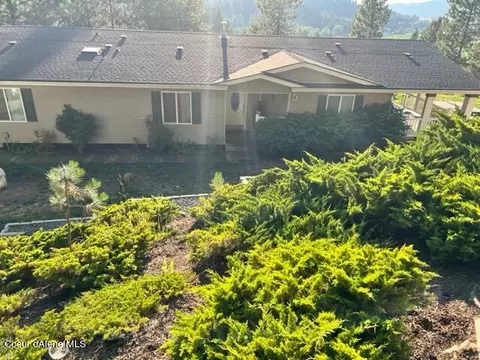 121 Highwood Dr, Saint Maries, ID 83861