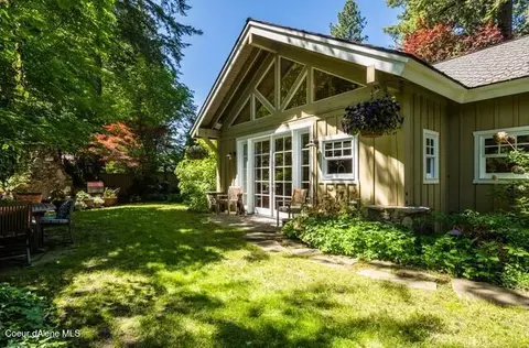 10291 N Fir Ln, Hayden Lake, ID 83835