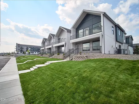 Exterior - 957 E Railroad Ave, Post Falls, ID 83854 photo 2 of 22