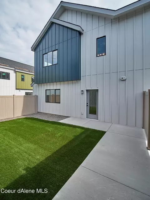 Exterior - 957 E Railroad Ave, Post Falls, ID 83854 photo 11 of 22