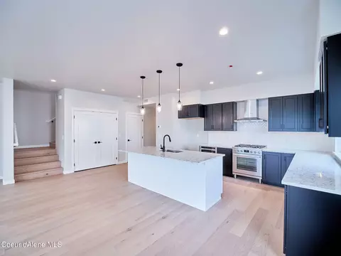 Kitchen - 957 E Railroad Ave, Post Falls, ID 83854 photo 6 of 6