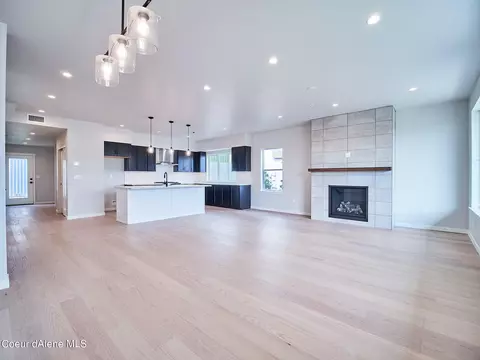 Kitchen - 957 E Railroad Ave, Post Falls, ID 83854 photo 1 of 6