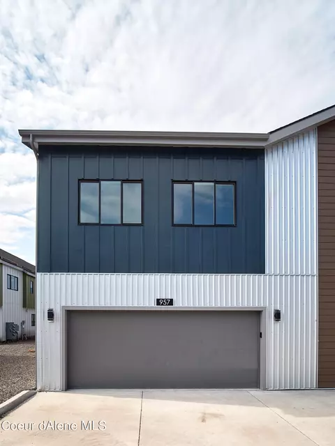 Exterior - 957 E Railroad Ave, Post Falls, ID 83854 photo 15 of 22