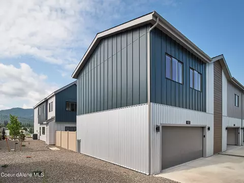 Exterior - 957 E Railroad Ave, Post Falls, ID 83854 photo 4 of 22