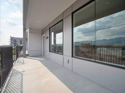 Entry Way - 957 E Railroad Ave, Post Falls, ID 83854 photo 1 of 2