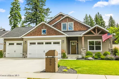 999 E Hurricane Dr, Hayden, ID 83835