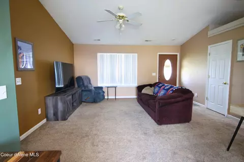 3083 E Lapis Ave, Post Falls, ID 83854