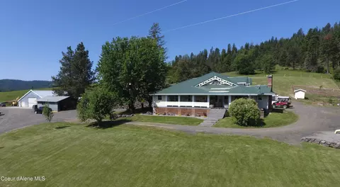 3297 Minaloosa Valley Rd, Plummer, ID 83851