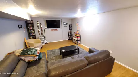 403 E 21st Ave, Post Falls, ID 83854 photo 17