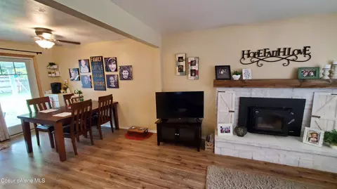 403 E 21st Ave, Post Falls, ID 83854 photo 3