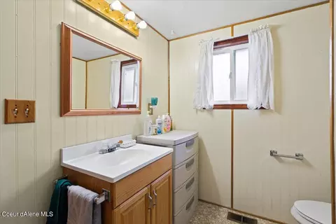 129 W Mullan Ave, Kellogg, ID 83837 photo 18