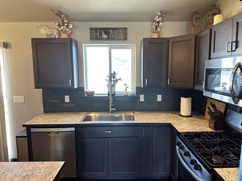 1341 E Yellowstone Ave, Post Falls, ID 83854 photo 3