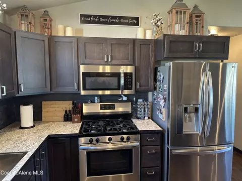 1341 E Yellowstone Ave, Post Falls, ID 83854 photo 4