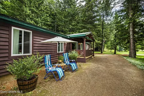 1111 Bear Claw Rd, Clark Fork, ID 83811