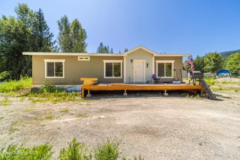 4 Wander Ln, Sagle, ID 83860