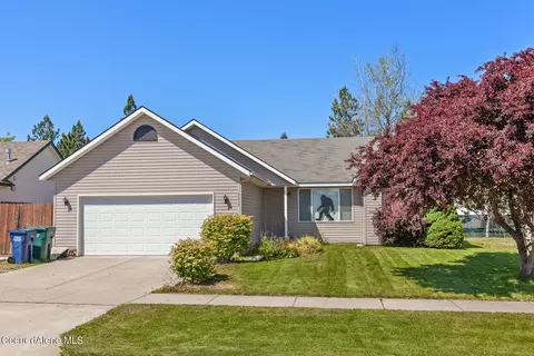 7617 N Winter View Dr, Coeur D'alene, ID 83815